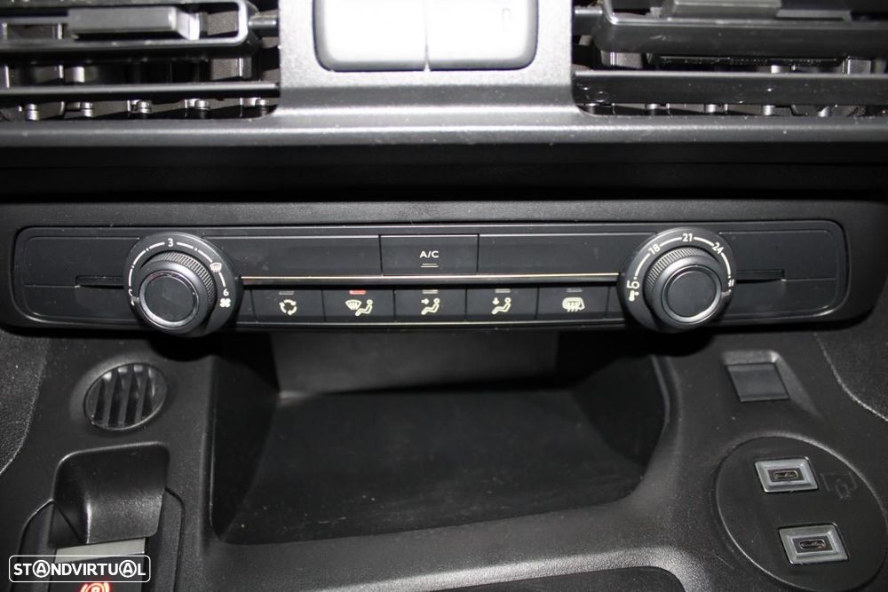 Opel Combo 54kWh Tam M 136cv - 18