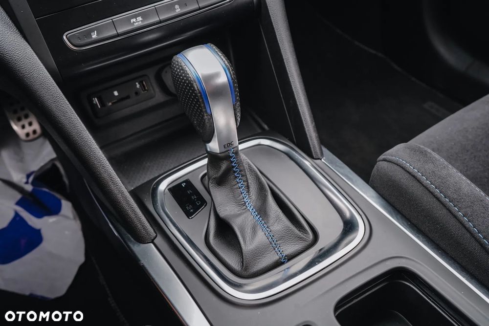 Renault Megane ENERGY TCe 205 EDC GT - 24