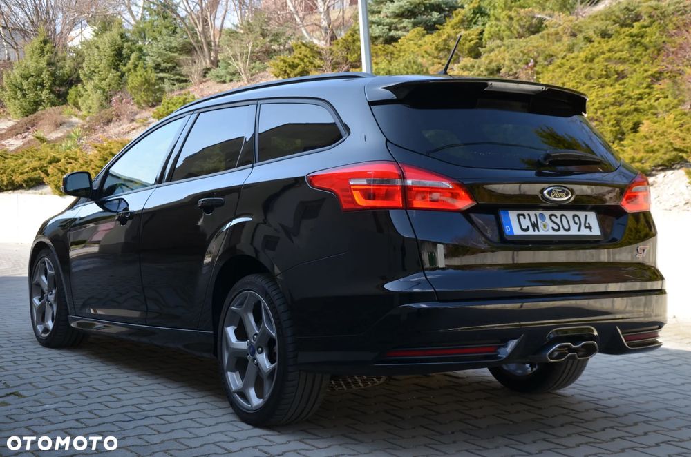 Ford Focus 2.0 TDCi ST mit Leder-Exclusiv-Paket - 7