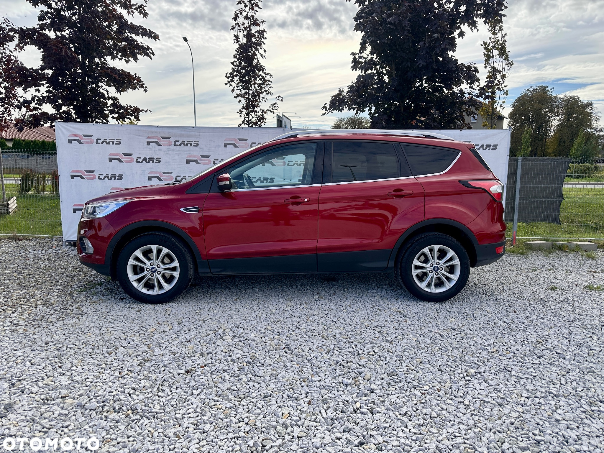 Ford Kuga 1.5 EcoBoost 2x4 Titanium - 5