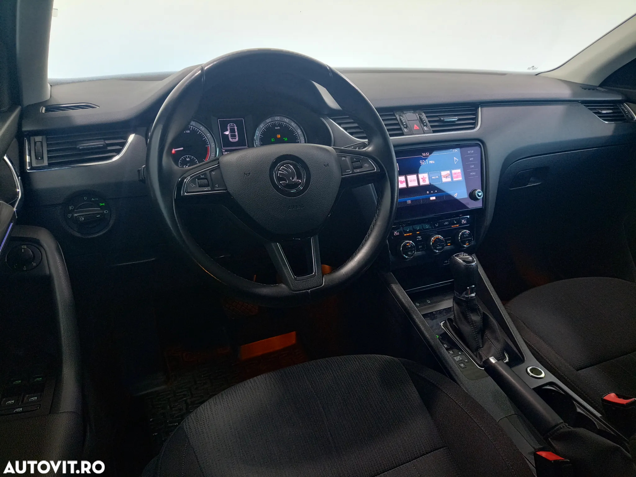 Skoda Octavia 1.6 TDI DSG Style - 7
