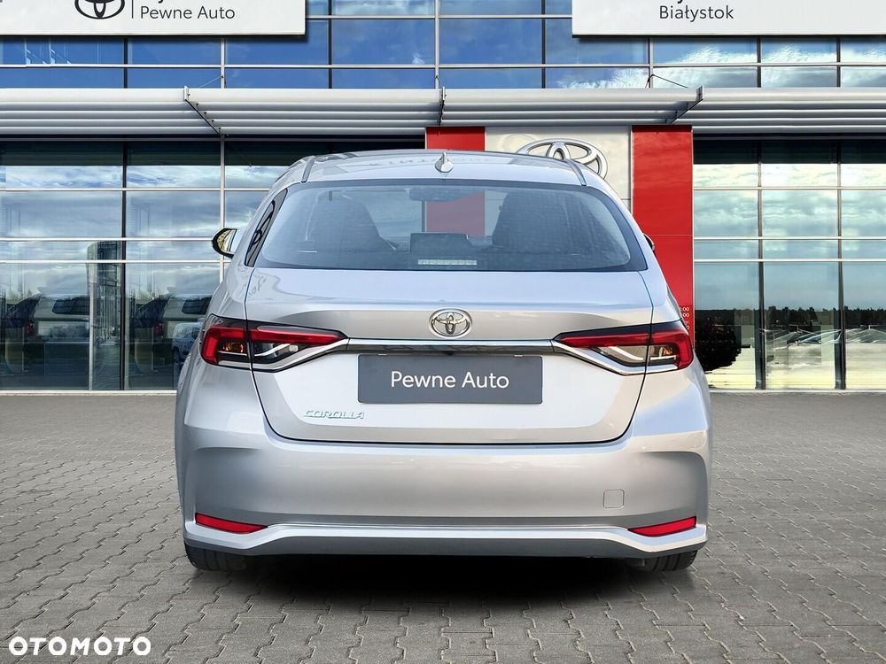 Toyota Corolla - 4