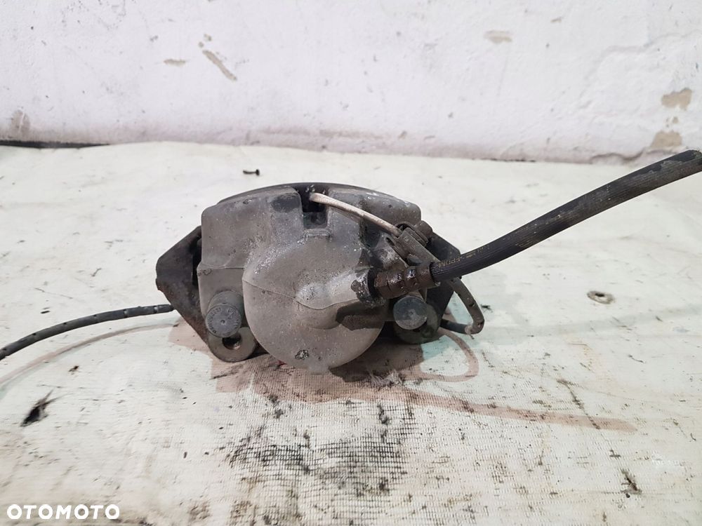 zacisk hamulcowy lewy przód bmw 5 e39 525i eur - 11