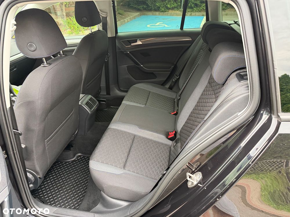 Volkswagen Golf 1.6 TDI SCR DSG Join - 16