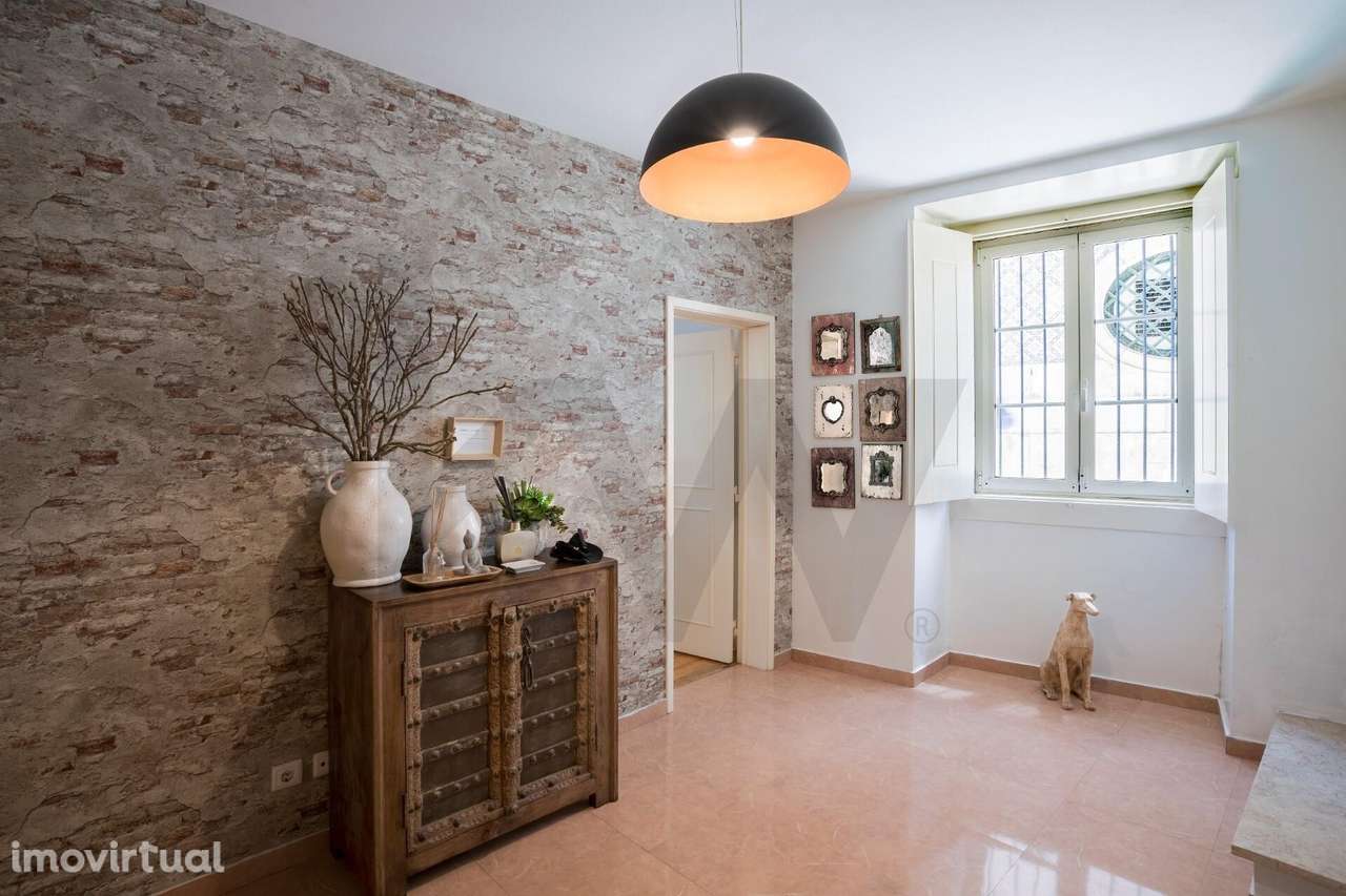 Apartamento T3 para venda junto à Sé de Lisboa - Grande imagem: 2/9