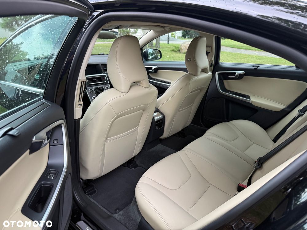 Volvo S60 - 9