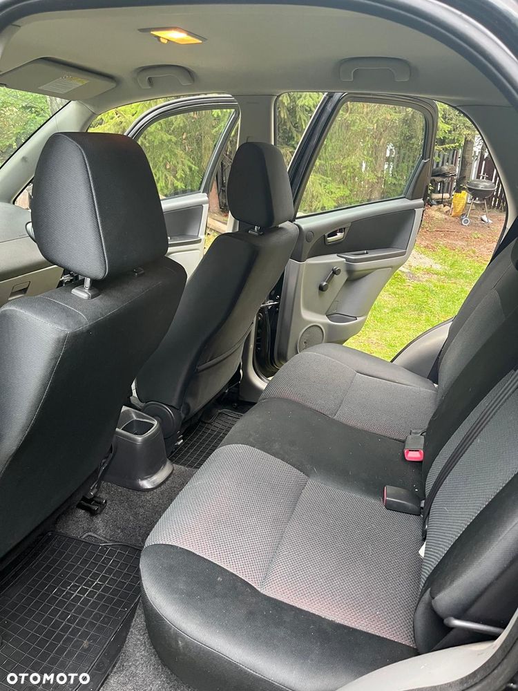 Suzuki SX4 1.6 GLX / Comfort - 11
