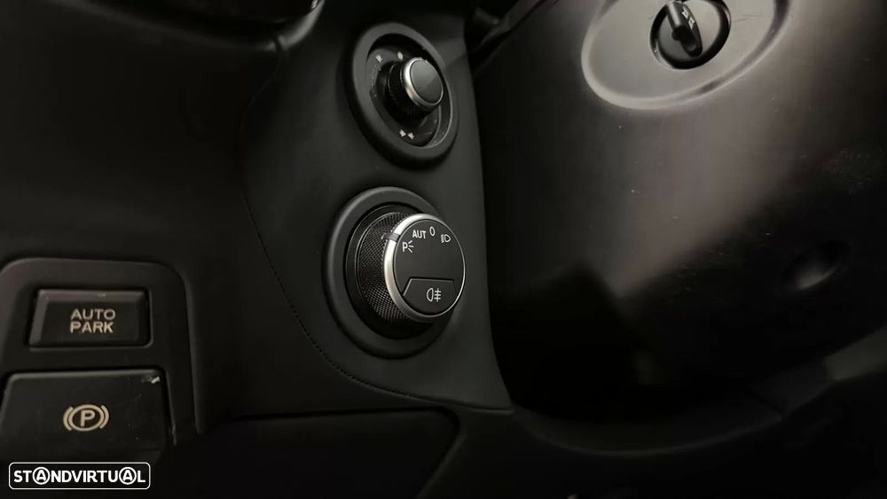 Ferrari F12 Berlinetta 6.3 V12 - 30