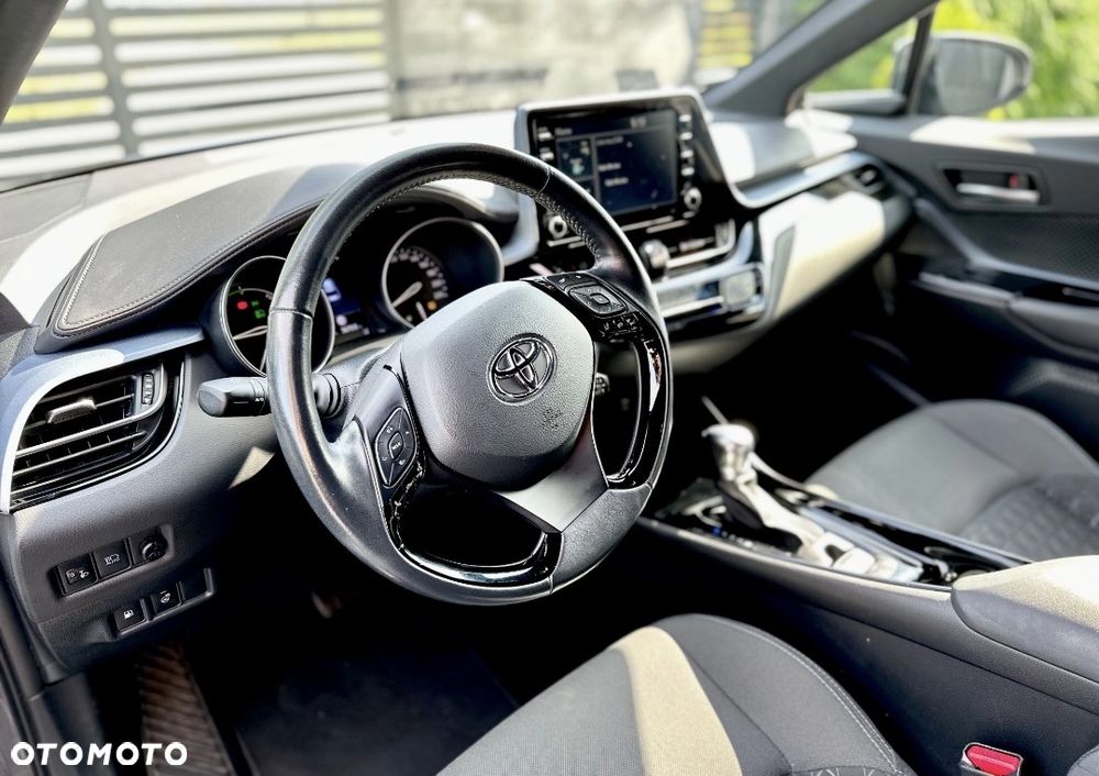 Toyota C-HR - 6