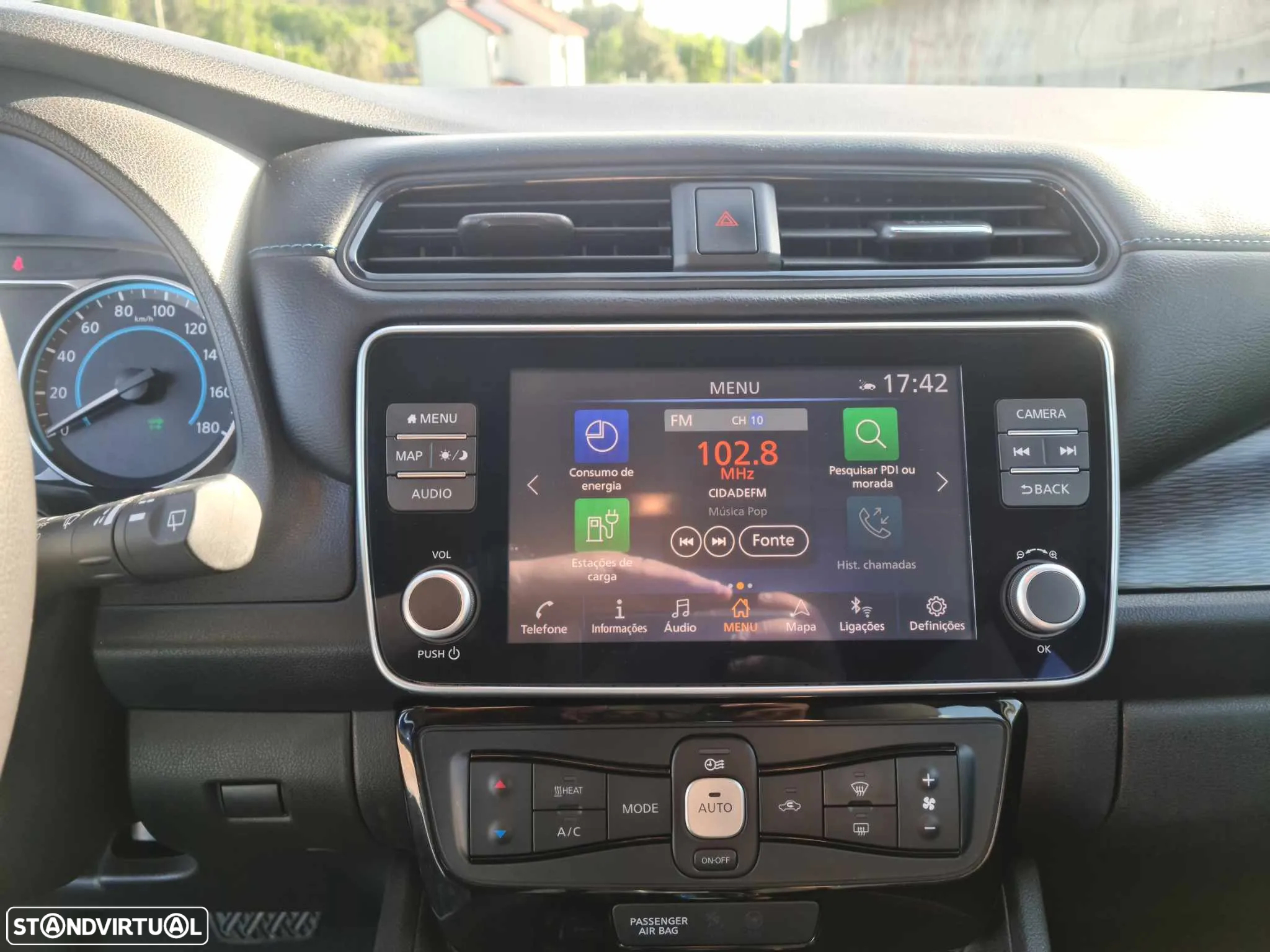 Nissan Leaf Acenta - 11