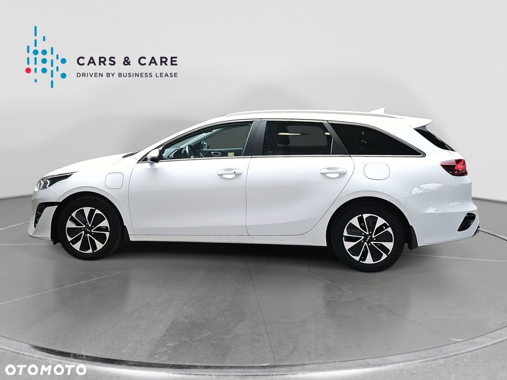 Kia Ceed 1.6 GDI PHEV L DCT - 30