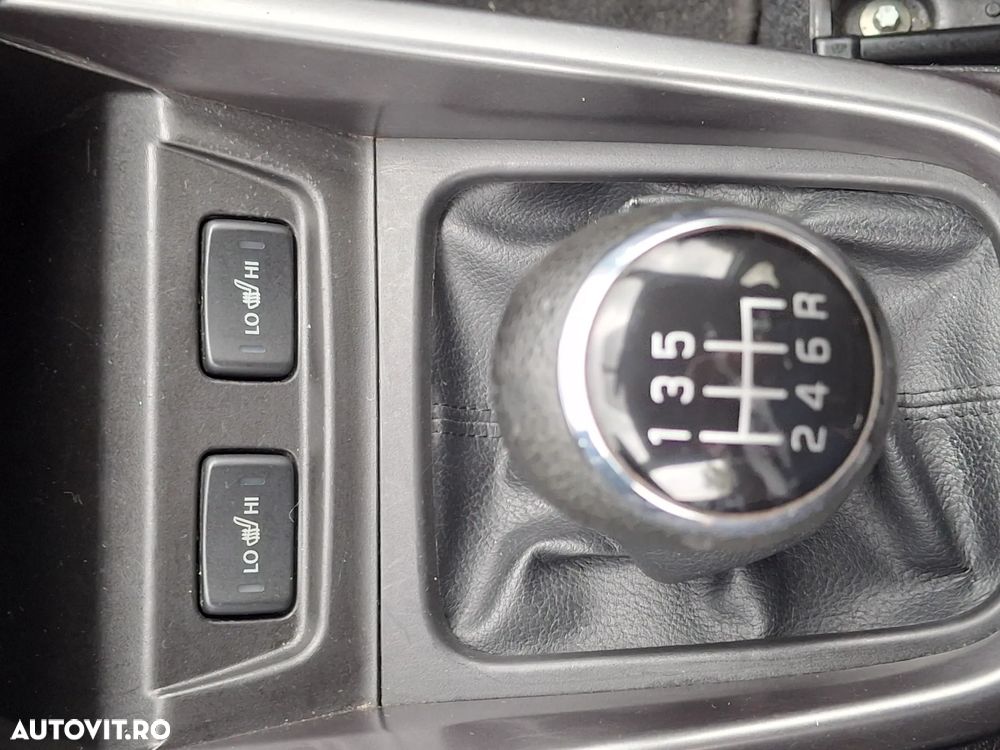 Suzuki Vitara 1.4 Passion - 19