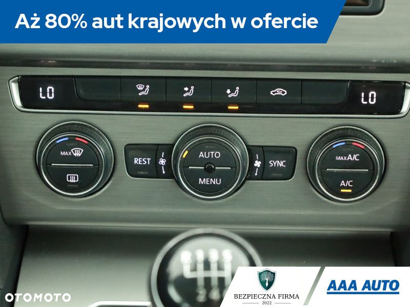 Volkswagen Passat - 10