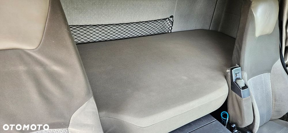 Renault Premium - 11