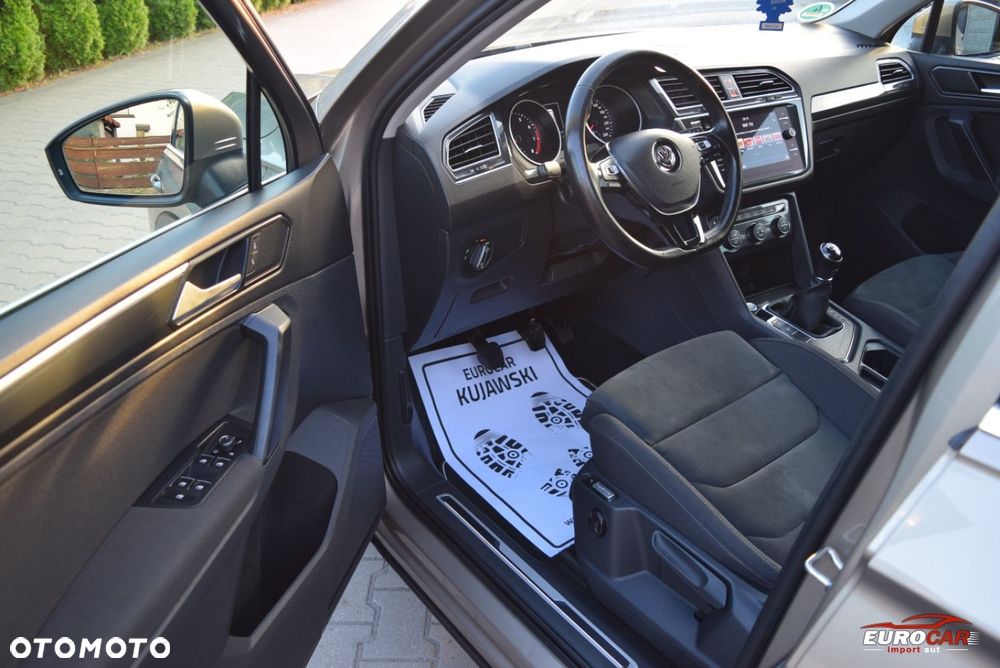 Volkswagen Tiguan 1.4 TSI BMT Comfortline - 11