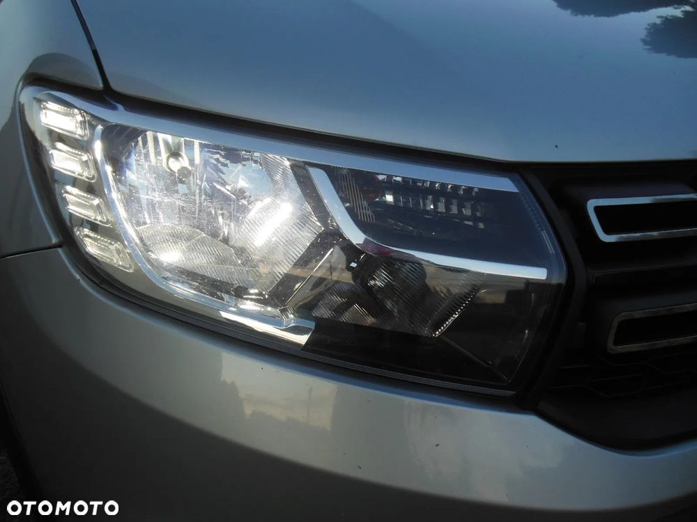 Dacia Logan TCe 90 (S&S) Stepway - 10