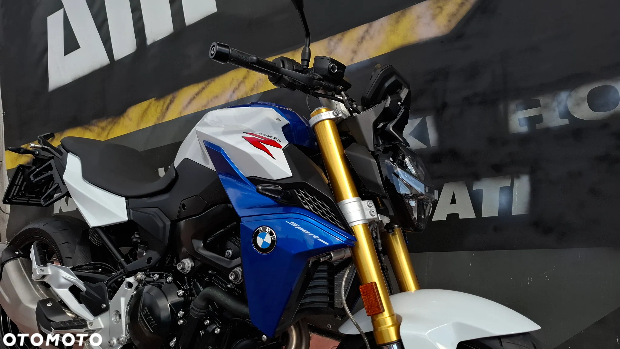 BMW F - 5