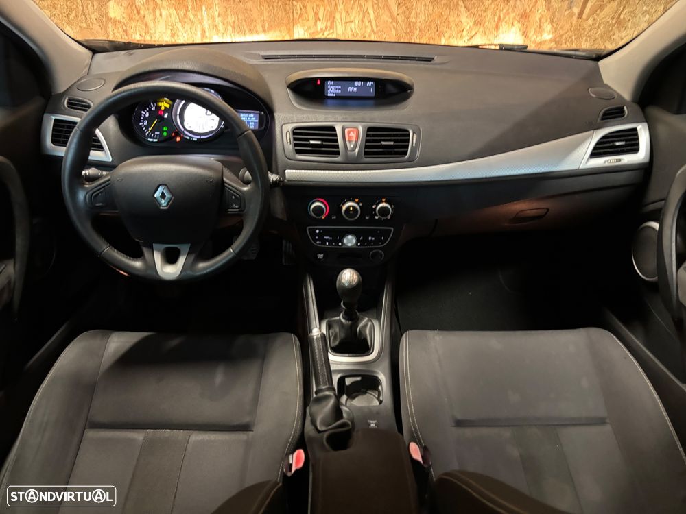 Renault Mégane Sport Tourer 1.5 dCi Dynamique - 12