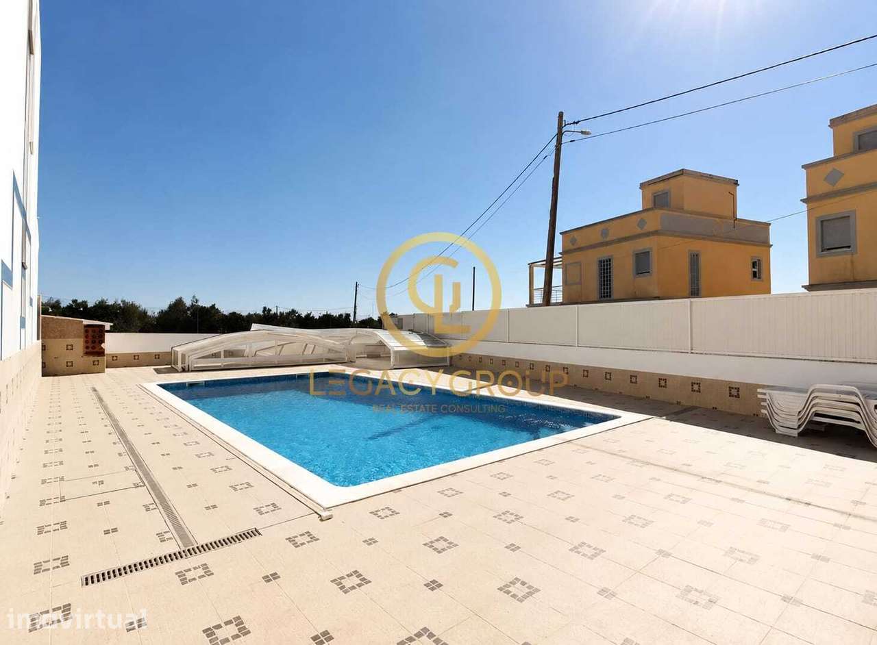 Excelente Moradia T3 em Condominio Fechado com Piscina - Vila Nova... - Grande imagem: 2/27