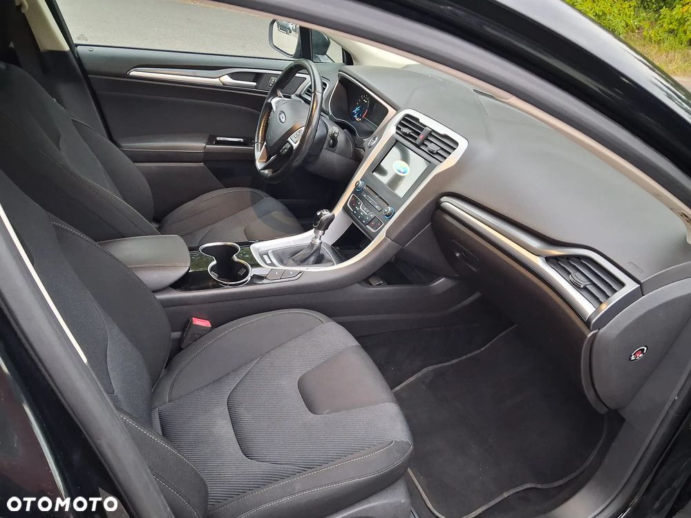 Ford Mondeo - 18