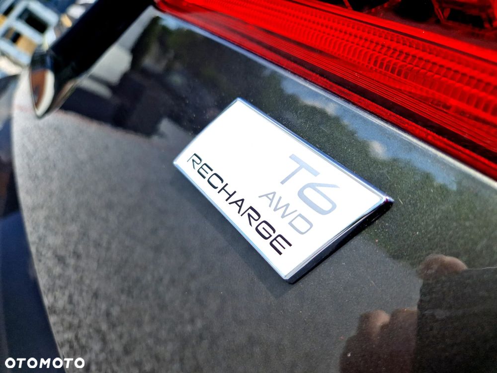 Volvo XC 60 T6 Plug-In Hybrid AWD Plus Dark - 25