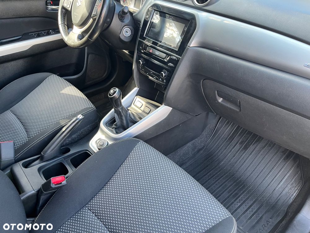 Suzuki Vitara 1.6 (4x4) Allgrip Comfort+ - 12