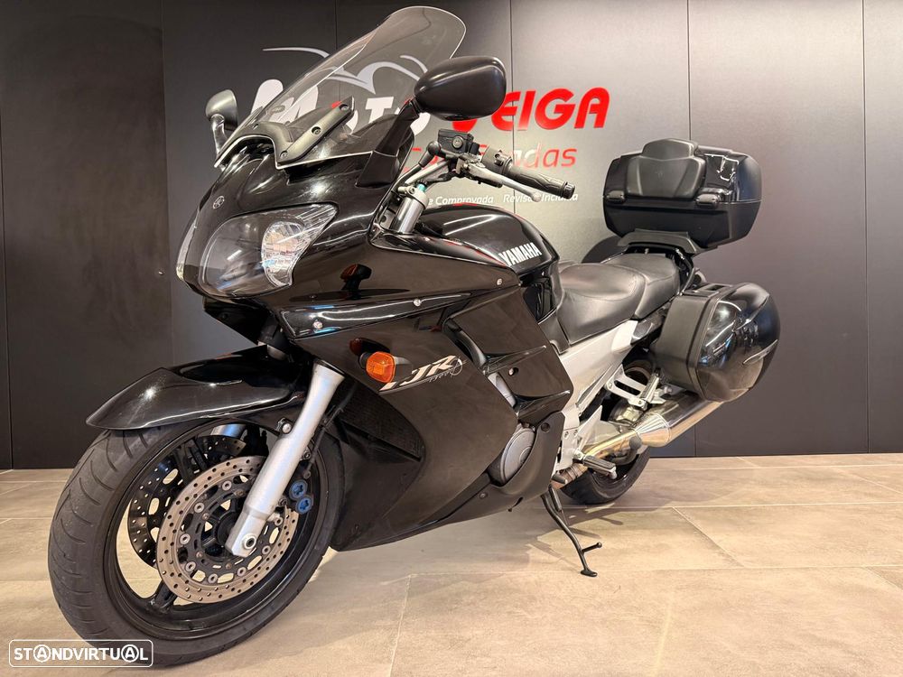 Yamaha FJR - 8