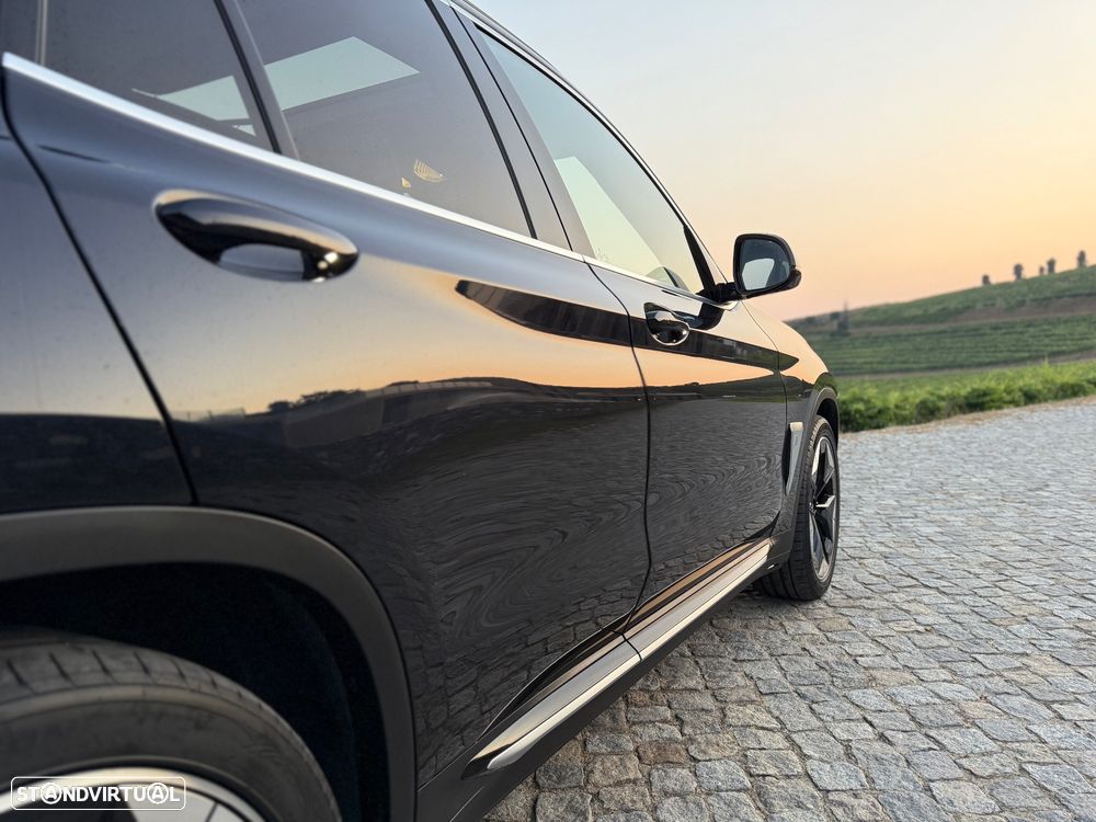 BMW iX3 M Sport Inspiring - 10