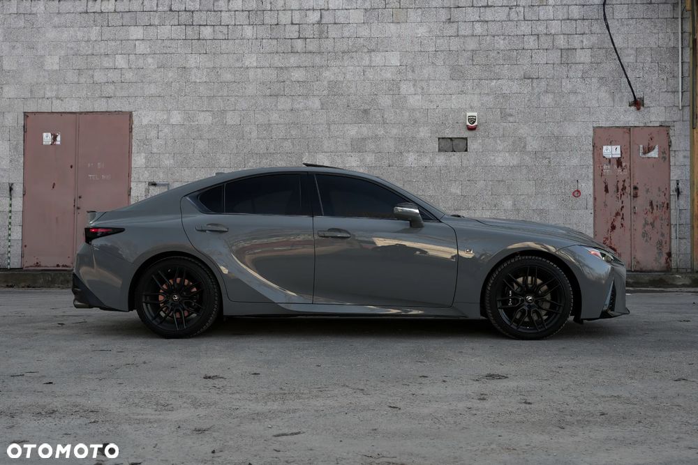 Lexus IS - 8