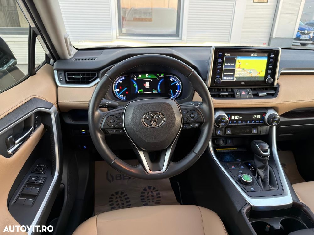 Toyota RAV4 2.5 Hybrid VVT-iE 4x4 Luxury Premium - 24