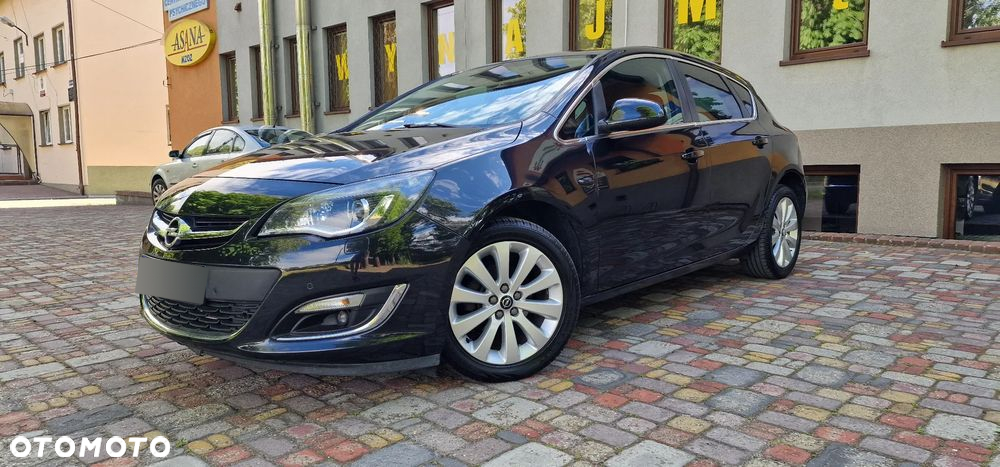 Opel Astra 1.4 Turbo Cosmo - 2