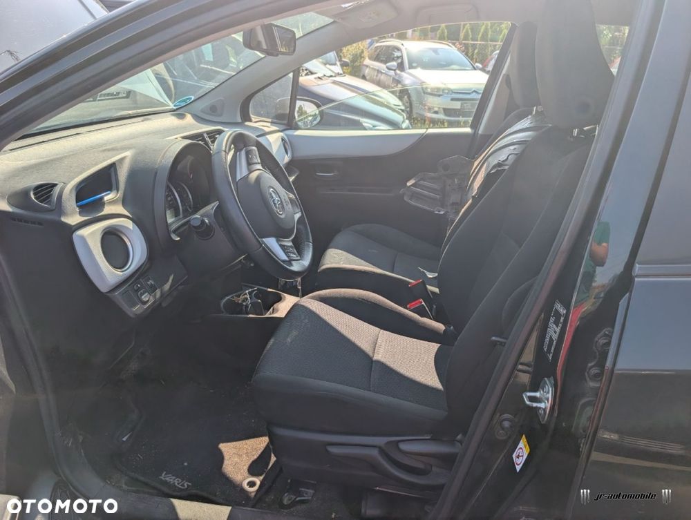 Toyota Yaris - 7