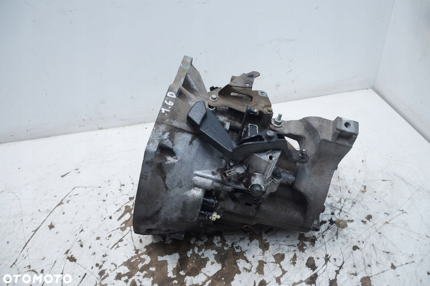 SKRZYNIA BIEGÓW MANUALNA KOMPLETNA VOLVO V40 II D2 CV6R-7002-GC 1285218 1.6 - 2