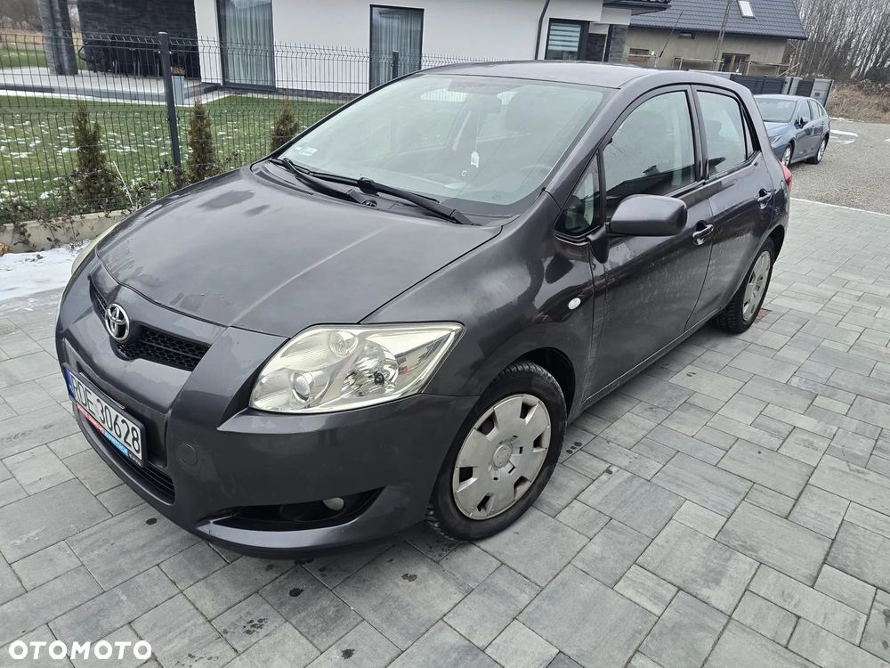 Toyota Auris 1.4 VVT-i Terra - 3