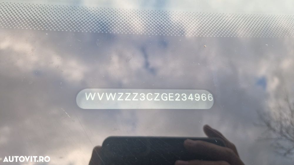 Volkswagen Passat 2.0 TDI Highline - 15