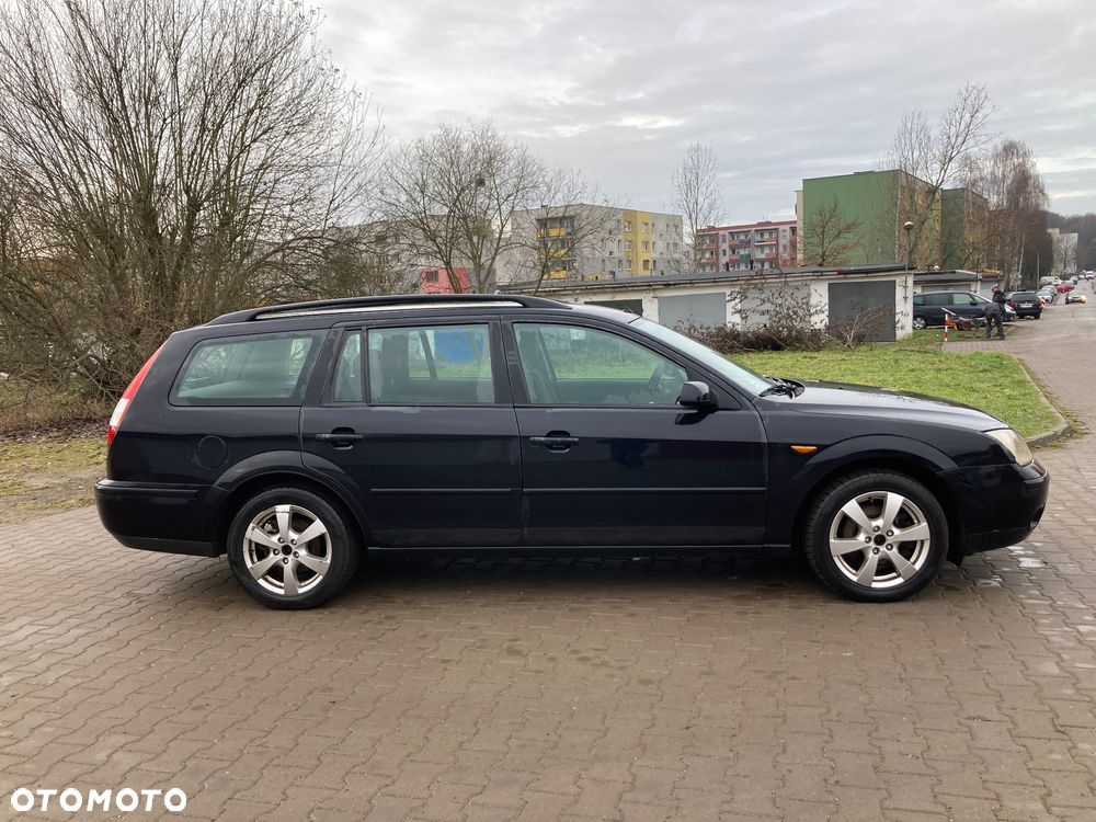 Ford Mondeo 1.8 Ambiente - 4