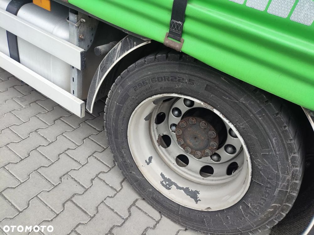 Mercedes-Benz ACTROS - 9