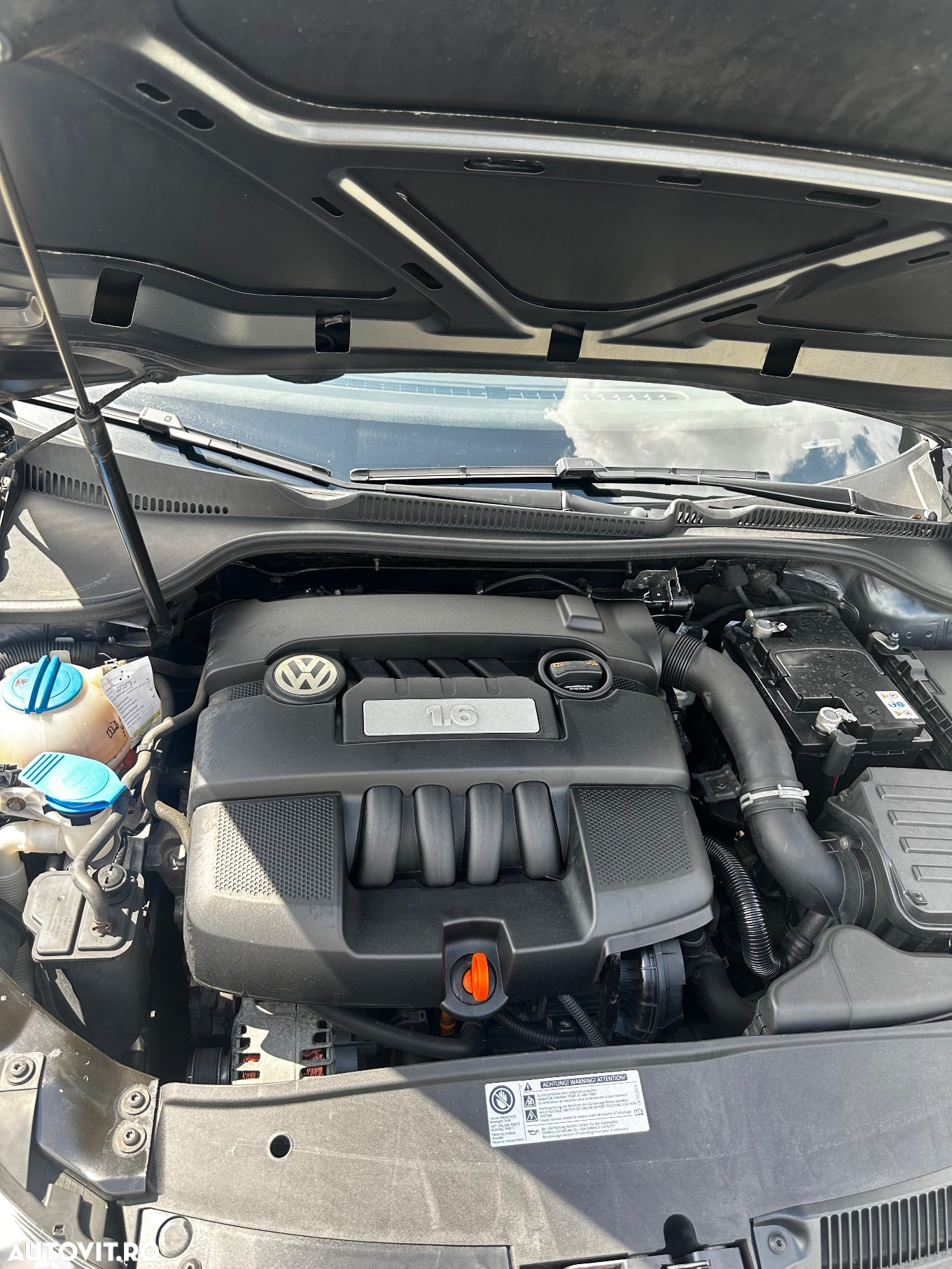 Volkswagen Golf 1.6 Comfortline - 14