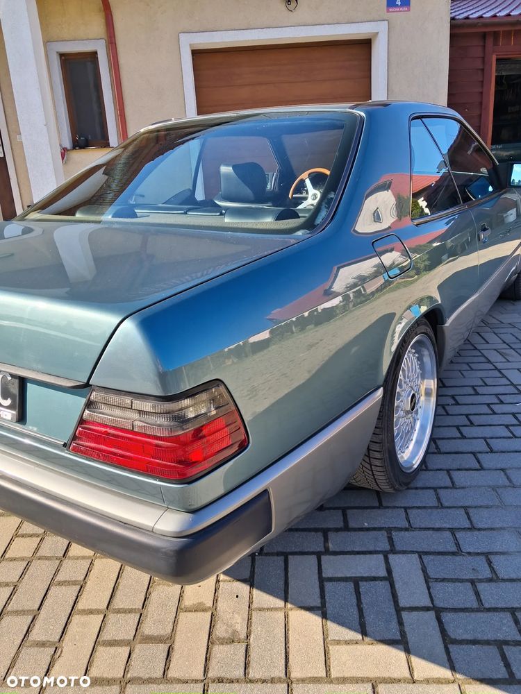 Mercedes-Benz W124 (1984-1993) - 16