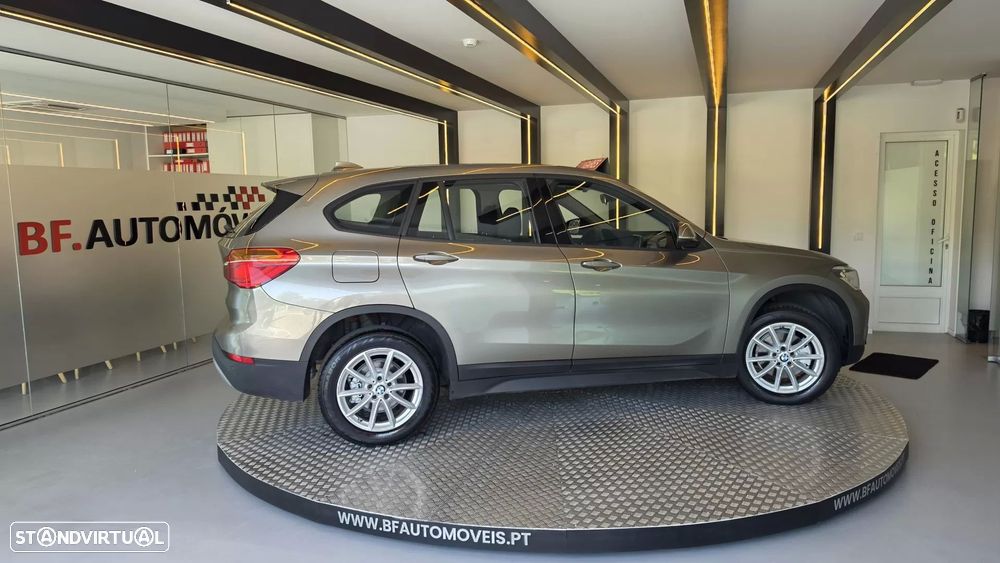 BMW X1 18 d sDrive Auto - 8