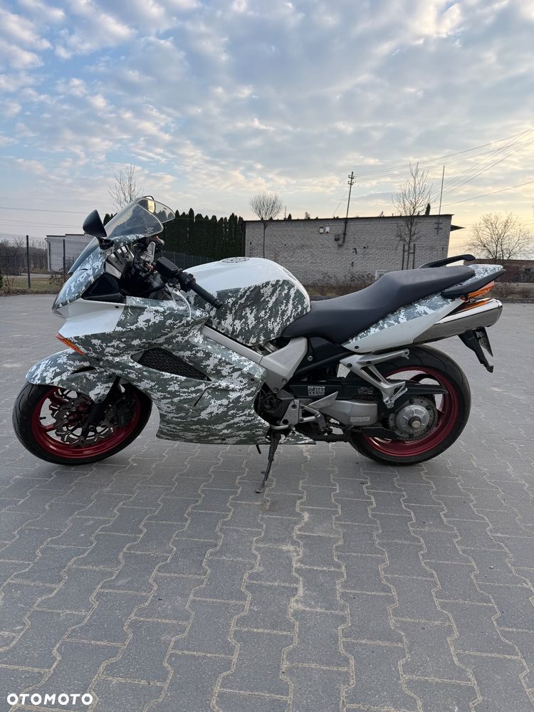 Honda VFR - 1