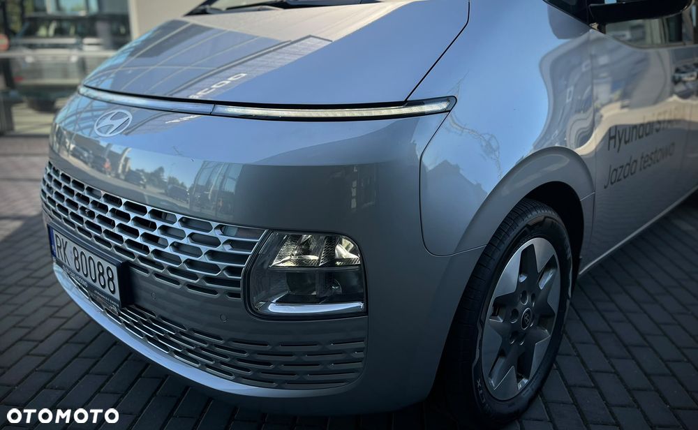 Hyundai Staria 1.6 T-GDI HEV Smart VIP - 6