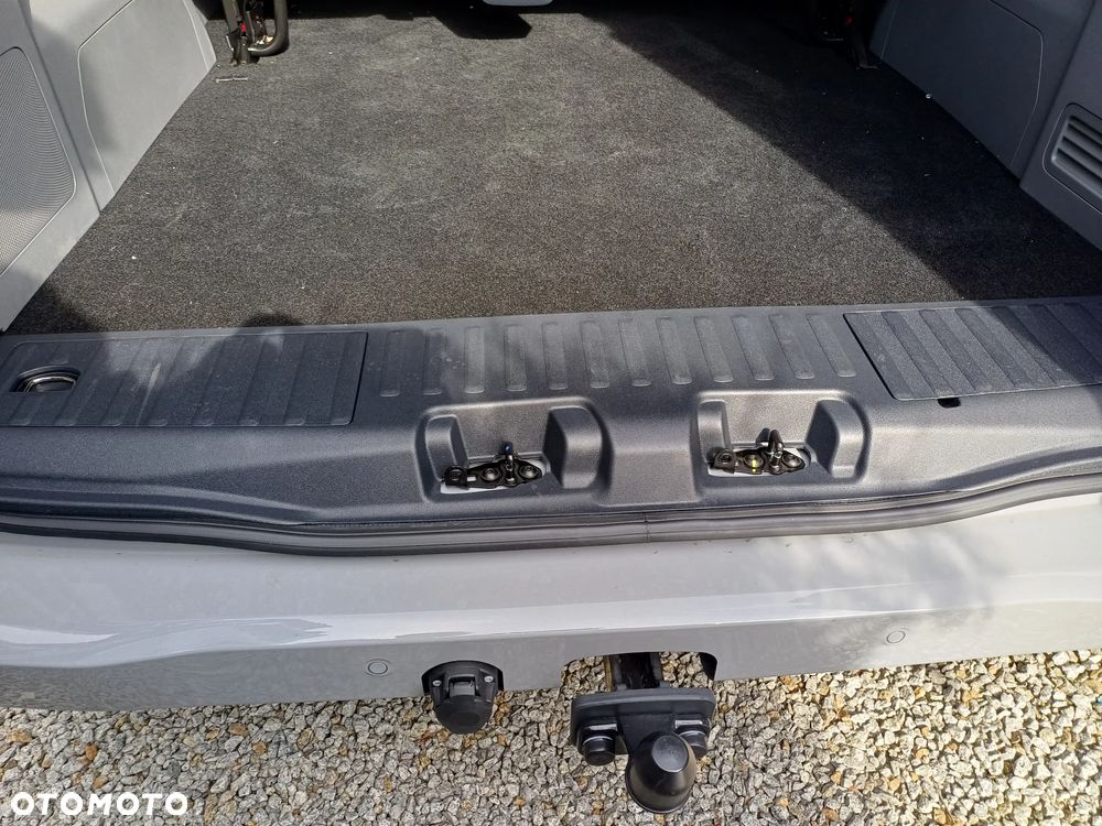 Ford Transit ver-kombi-320-l2h1-awd-limited-m1 - 32