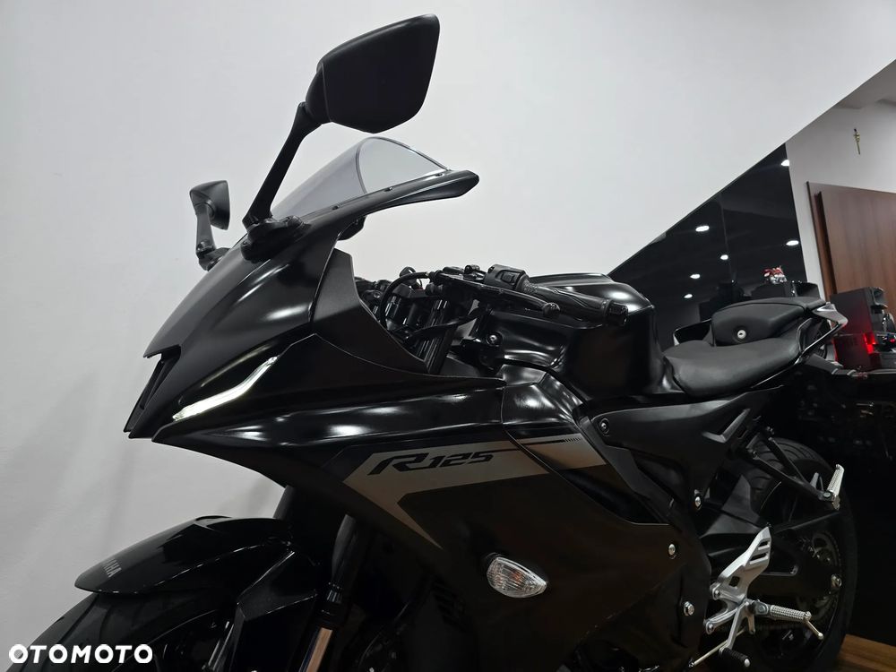 Yamaha YZF - 20
