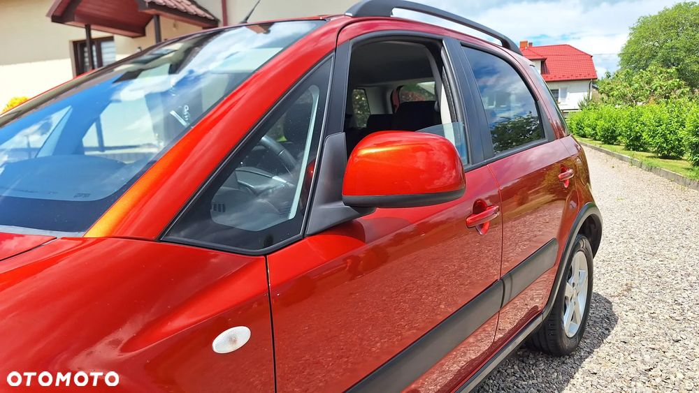 Suzuki SX4 1.6 GS / Premium - 23