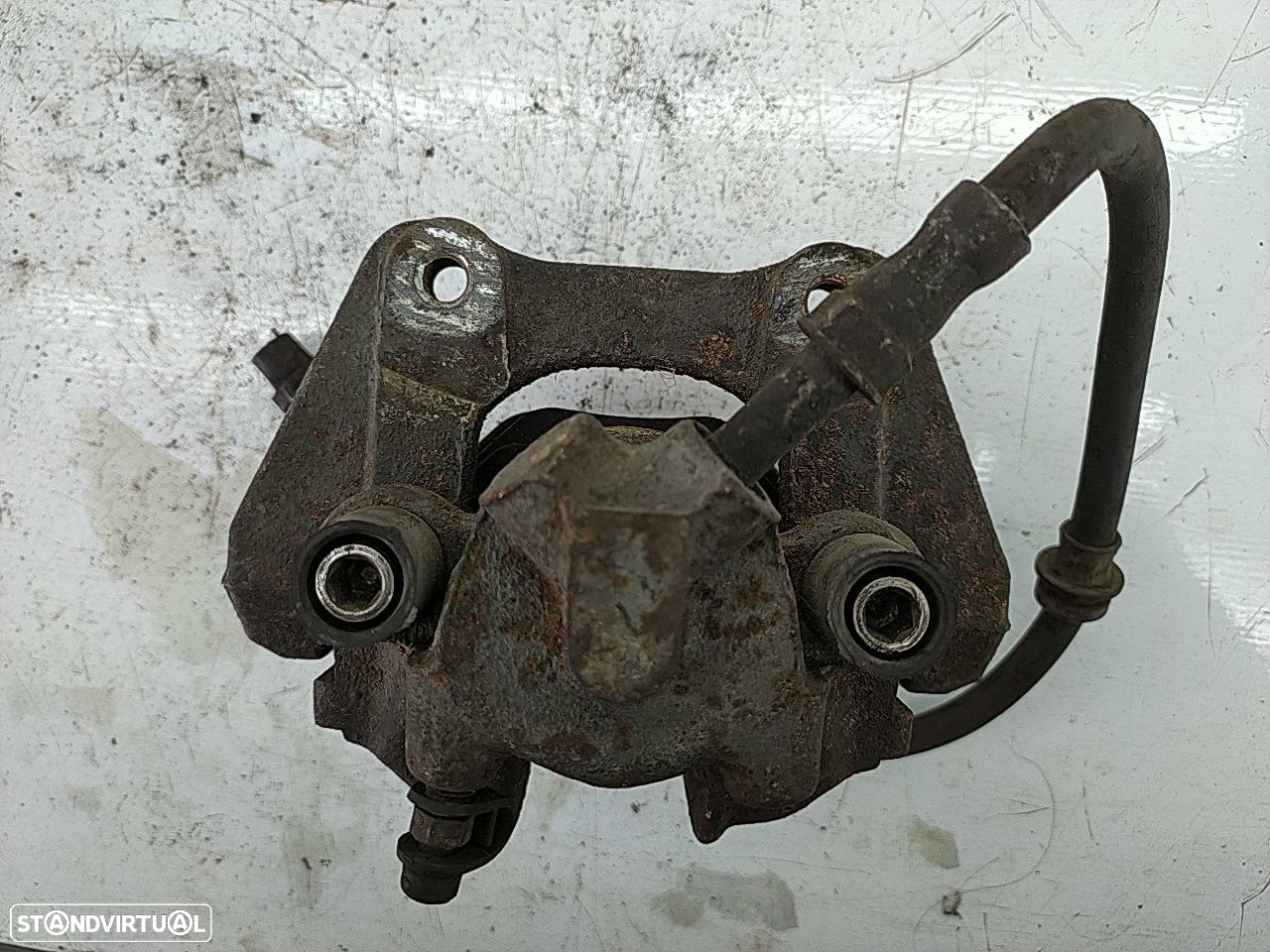 Pinça Tras Esquerda Bmw 3 Touring (E46) - 4