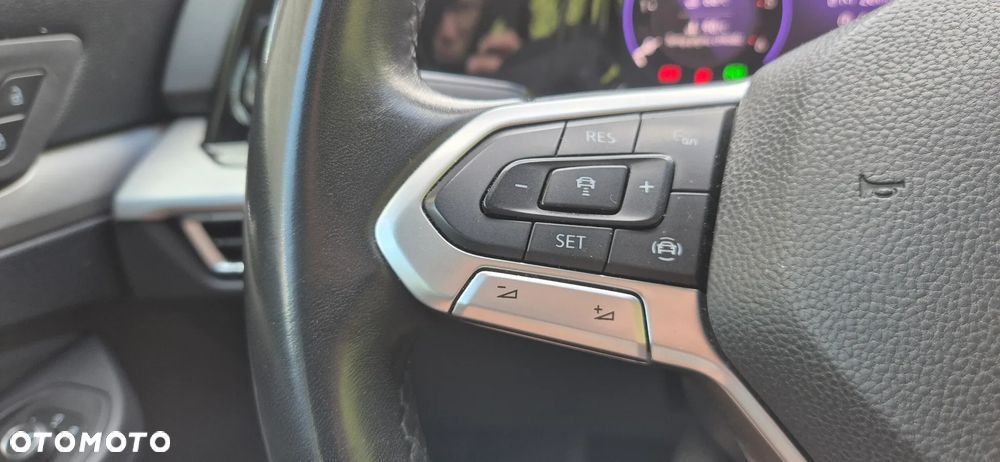 Volkswagen Golf Variant - 34