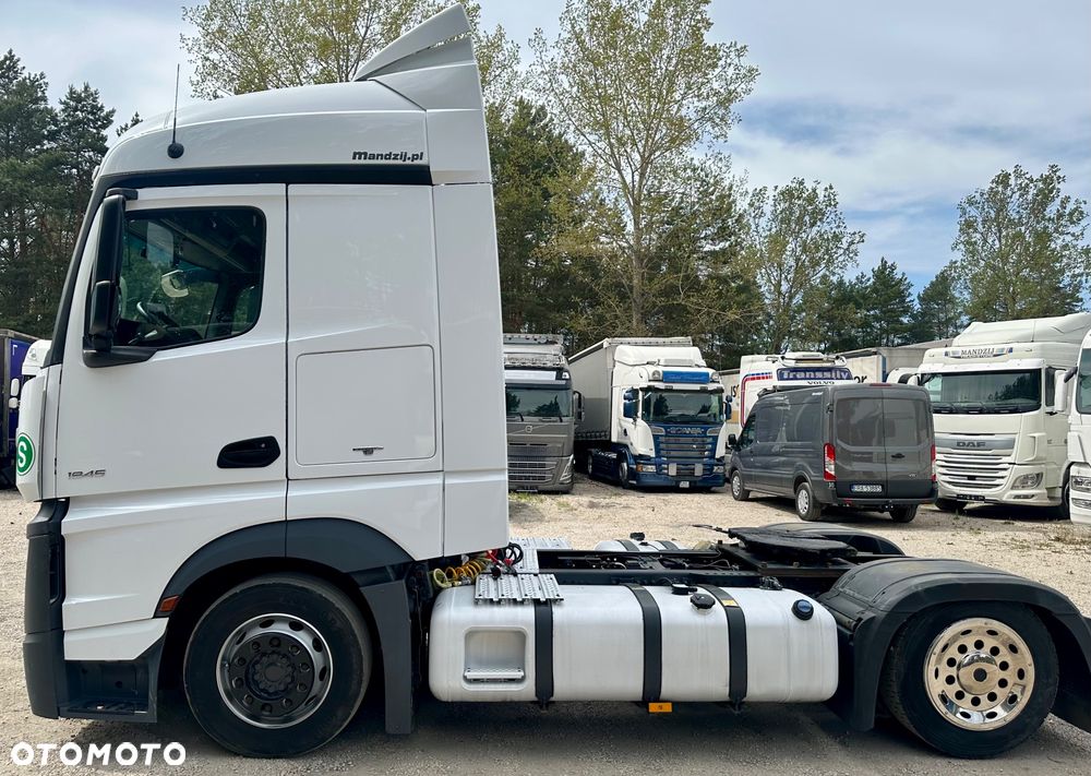 Mercedes-Benz ACTROS 1845 SPACE AUTOMAT RETARDER STANDKLIMA SPOJLERY WEBASTO LODÓWKA 2xALUTANK 700000km EURO 6 LOW DECK MEGA 2016 ŁADNY - 5
