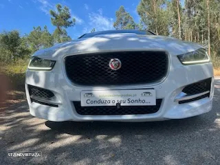 Jaguar XE 2.0 D R-Sport - 34
