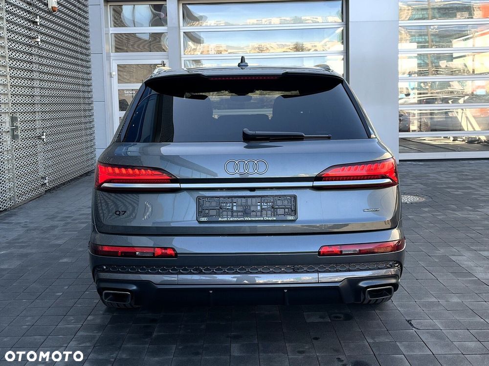 Audi Q7 - 7